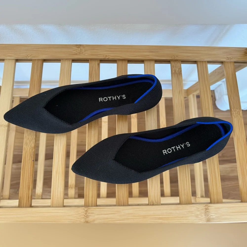 Rothy’s The Point Flat in Black Solid - Picture 4 of 8